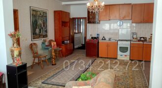 APARTAMENT 100m pătrați în vilă | Cernica, pe malul lacului, via s vis de Manastire | Curte comuna a cu încă 2 apartamente